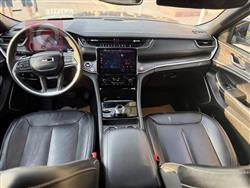 جیپ گراند شیرۆکی